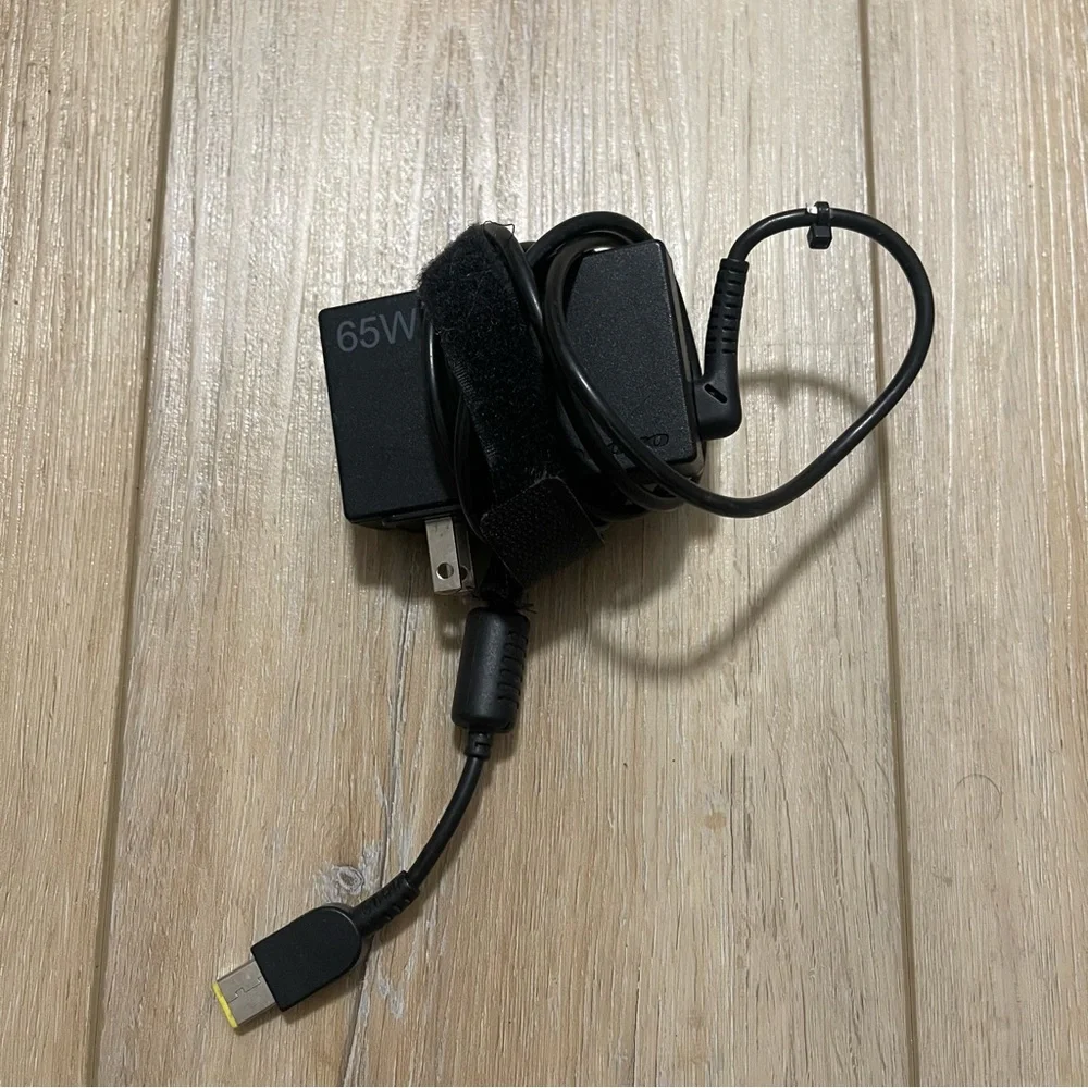 Lenovo ThinkPad 65W Laptop Charger